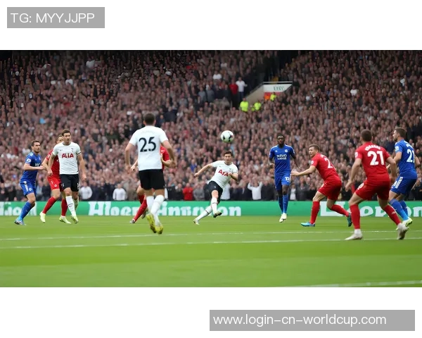 小小足球赛的快乐与友谊在绿茵场上绽放的精彩瞬间